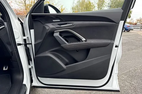  Audi SQ5 3.0 TFSI S Edition 1 S Tronic quattro Euro 6 (s/s) 5dr Thumbnail #45