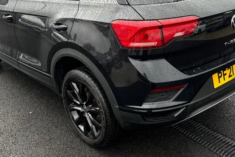 8 of 43 for VOLKSWAGEN T-ROC 1.0 TSI 110 Black Edition 5dr