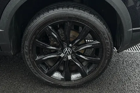 10 of 43 for VOLKSWAGEN T-ROC 1.0 TSI 110 Black Edition 5dr