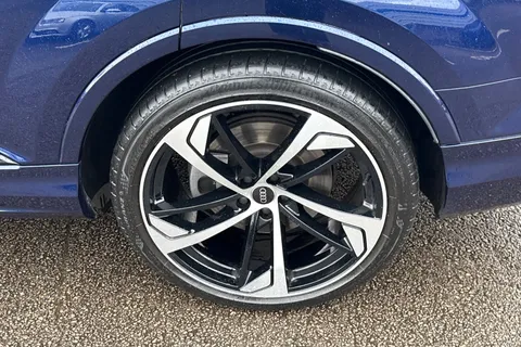 GX71XEC Audi Q7 Black Edition 50 TDI quattro 286 PS tiptronic Thumbnail #13