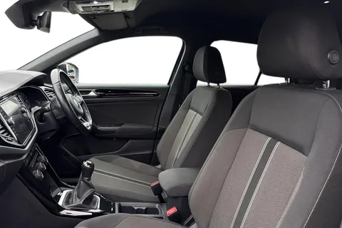 16 of 43 for VOLKSWAGEN T-ROC 1.0 TSI 110 Black Edition 5dr