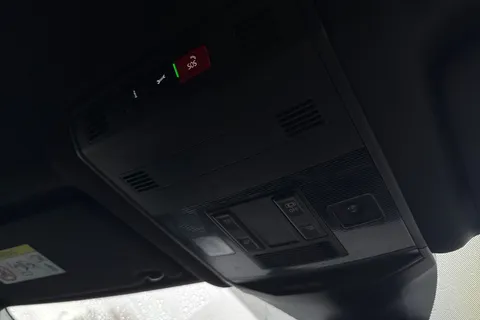 35 of 43 for VOLKSWAGEN T-ROC 1.0 TSI 110 Black Edition 5dr