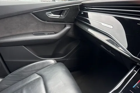 GX71XEC Audi Q7 Black Edition 50 TDI quattro 286 PS tiptronic Thumbnail #57