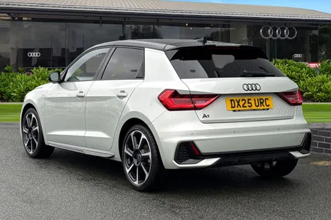 DX25URC Audi A1 Black Edition 30 TFSI 116 PS S tronic Thumbnail #3