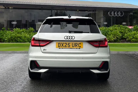 DX25URC Audi A1 Black Edition 30 TFSI 116 PS S tronic Thumbnail #5