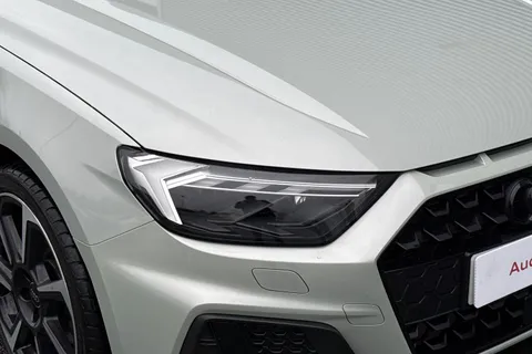 DX25URC Audi A1 Black Edition 30 TFSI 116 PS S tronic Thumbnail #10