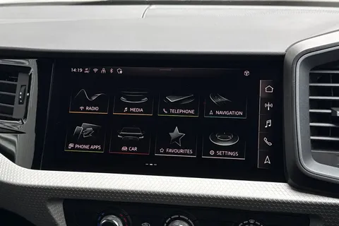 DX25URC Audi A1 Black Edition 30 TFSI 116 PS S tronic Thumbnail #28