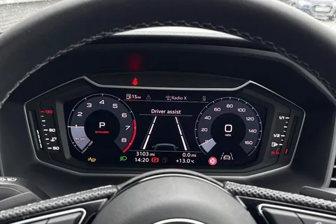 DX25URC Audi A1 Black Edition 30 TFSI 116 PS S tronic Thumbnail #34