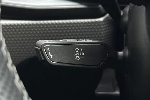 DX25URC Audi A1 Black Edition 30 TFSI 116 PS S tronic Thumbnail #37