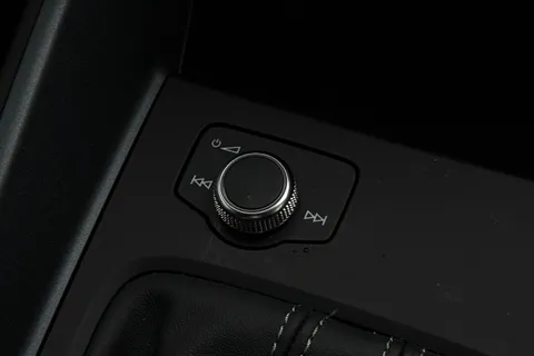 DX25URC Audi A1 Black Edition 30 TFSI 116 PS S tronic Thumbnail #42