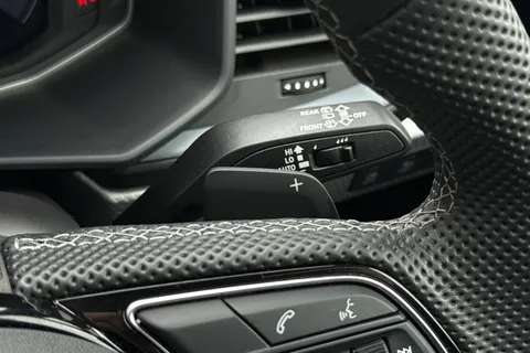 DX25URC Audi A1 Black Edition 30 TFSI 116 PS S tronic Thumbnail #44