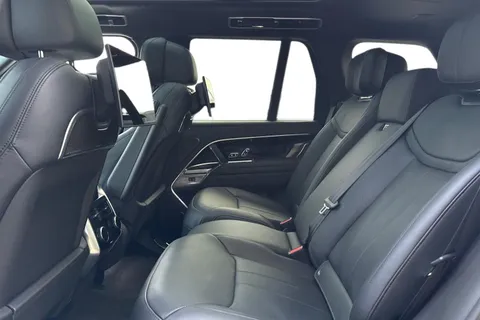 4 of 51 for Land Rover Range Rover 4.4 P530 V8 Autobiography 5dr