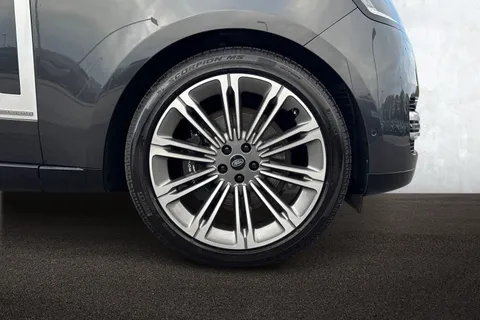 9 of 51 for Land Rover Range Rover 4.4 P530 V8 Autobiography 5dr