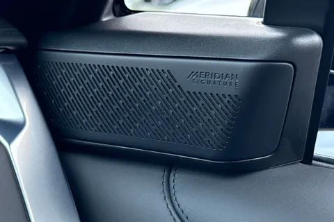 25 of 51 for Land Rover Range Rover 4.4 P530 V8 Autobiography 5dr