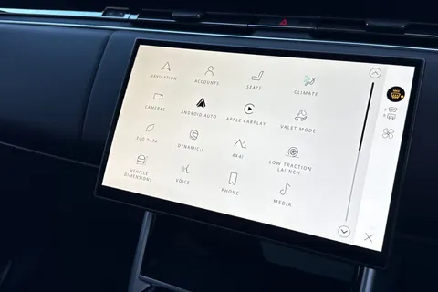 36 of 51 for Land Rover Range Rover 4.4 P530 V8 Autobiography 5dr