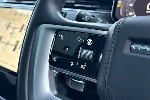 41 of 51 for Land Rover Range Rover 4.4 P530 V8 Autobiography 5dr