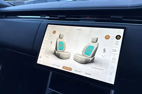 46 of 51 for Land Rover Range Rover 4.4 P530 V8 Autobiography 5dr