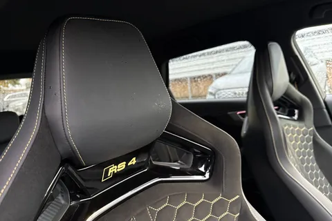 21 of 66 for AUDI RS4 RS 4 TFSI Quattro Edition 25 years 5dr Triptronic