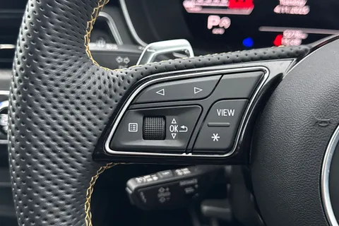 27 of 66 for AUDI RS4 RS 4 TFSI Quattro Edition 25 years 5dr Triptronic