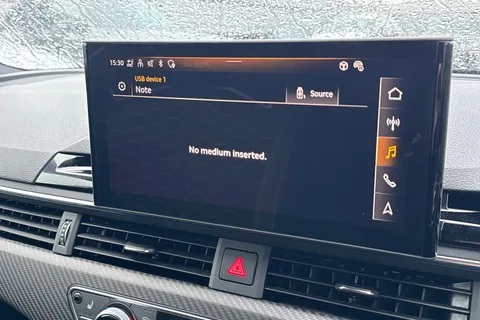 38 of 66 for AUDI RS4 RS 4 TFSI Quattro Edition 25 years 5dr Triptronic