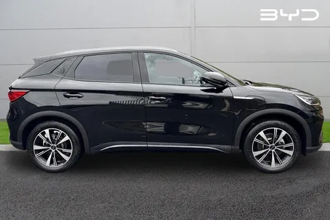 BYD ATTO 3 60.48kWh Design Auto 5dr Thumbnail #4