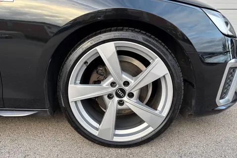 GM21WFU Audi A4 2.0 TDI 35 S line S Tronic Euro 6 (s/s) 4dr Thumbnail #11