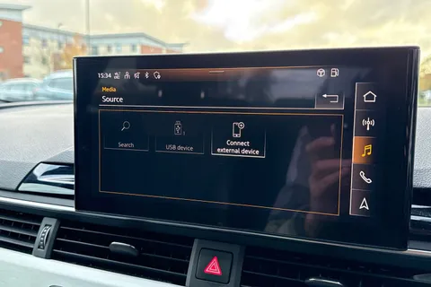 GM21WFU Audi A4 2.0 TDI 35 S line S Tronic Euro 6 (s/s) 4dr Thumbnail #42