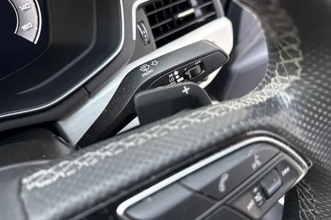 GM21WFU Audi A4 2.0 TDI 35 S line S Tronic Euro 6 (s/s) 4dr Thumbnail #54