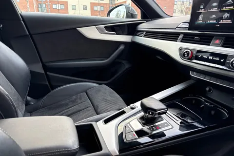 GM21WFU Audi A4 2.0 TDI 35 S line S Tronic Euro 6 (s/s) 4dr Thumbnail #60