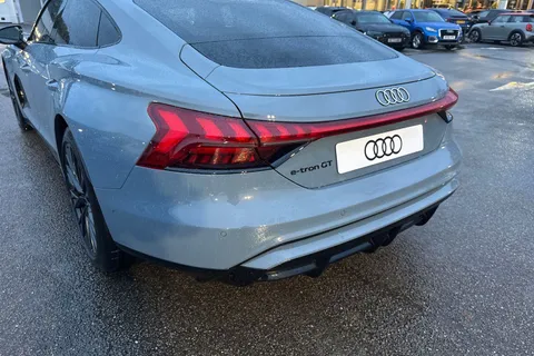  Audi e-tron GT 105kWh Vorsprung Auto quattro 4dr Thumbnail #8