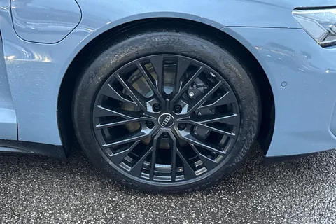  Audi e-tron GT 105kWh Vorsprung Auto quattro 4dr Thumbnail #10