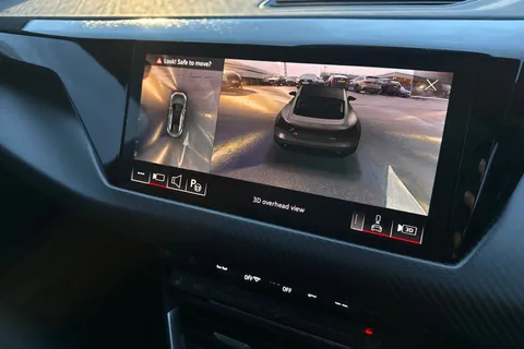  Audi e-tron GT 105kWh Vorsprung Auto quattro 4dr Thumbnail #36