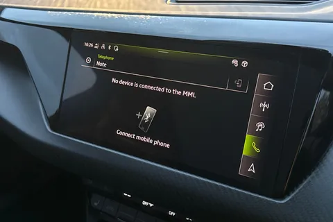  Audi e-tron GT 105kWh Vorsprung Auto quattro 4dr Thumbnail #40