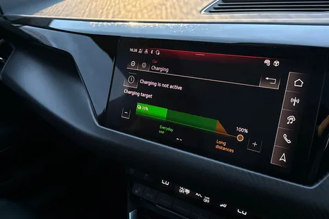  Audi e-tron GT 105kWh Vorsprung Auto quattro 4dr Thumbnail #44