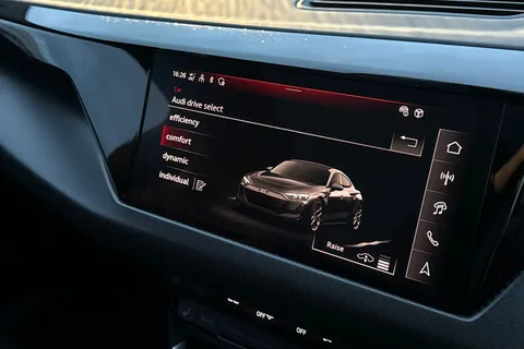  Audi e-tron GT 105kWh Vorsprung Auto quattro 4dr Thumbnail #45