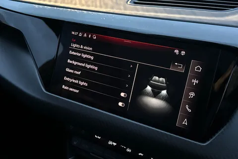  Audi e-tron GT 105kWh Vorsprung Auto quattro 4dr Thumbnail #48