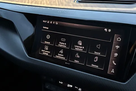  Audi e-tron GT 105kWh Vorsprung Auto quattro 4dr Thumbnail #51