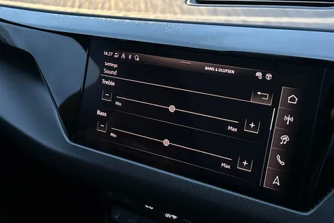  Audi e-tron GT 105kWh Vorsprung Auto quattro 4dr Thumbnail #52