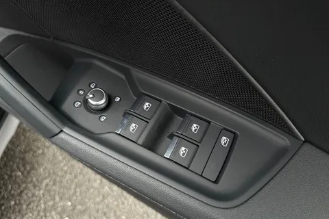 SO72UGJ Audi A3 S line 35 TDI 150 PS S tronic Thumbnail #49