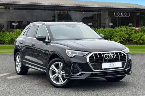  Audi Q3 2.0 TDI 35 S line S Tronic Euro 6 (s/s) 5dr Thumbnail #2