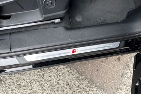  Audi Q3 2.0 TDI 35 S line S Tronic Euro 6 (s/s) 5dr Thumbnail #43