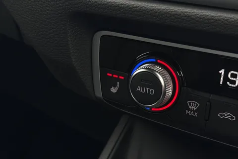  Audi Q3 2.0 TDI 35 S line S Tronic Euro 6 (s/s) 5dr Thumbnail #57