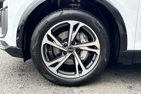  Audi Q6 E-Tron 83kWh S line Auto 5dr Thumbnail #10