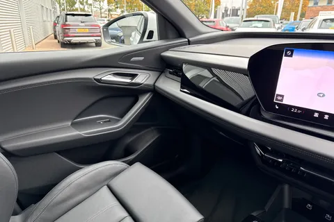  Audi Q6 E-Tron 83kWh S line Auto 5dr Thumbnail #20