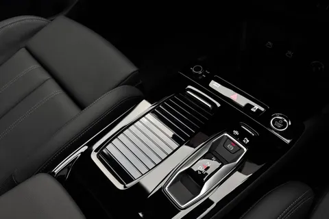  Audi Q6 E-Tron 83kWh S line Auto 5dr Thumbnail #23
