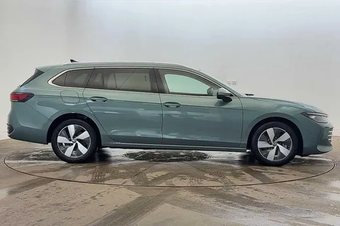 4 of 12 for Volkswagen Passat 1.5 TSI eHybrid Life 5dr DSG **INFO PACK + DRIVER ASSIST PACK**