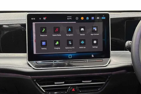 12 of 12 for Volkswagen Passat 1.5 TSI eHybrid Life 5dr DSG **PAN ROOF**