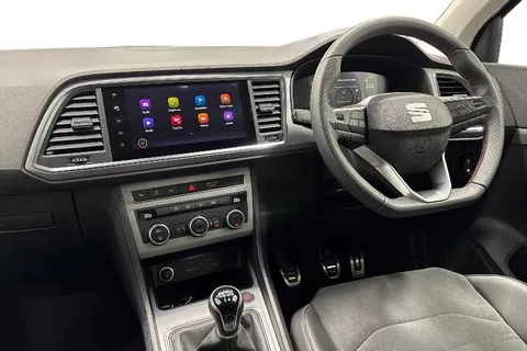 KW24XTG SEAT Ateca 1.5 TSI EVO FR Euro 6 (s/s) 5dr Thumbnail #3