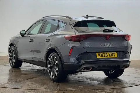 KW25XWT CUPRA Formentor 1.5 eHybrid 25.8kWh V2 DSG Euro 6 (s/s) 5dr Thumbnail #3