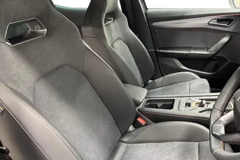 KW25XWT CUPRA Formentor 1.5 eHybrid 25.8kWh V2 DSG Euro 6 (s/s) 5dr Thumbnail #10